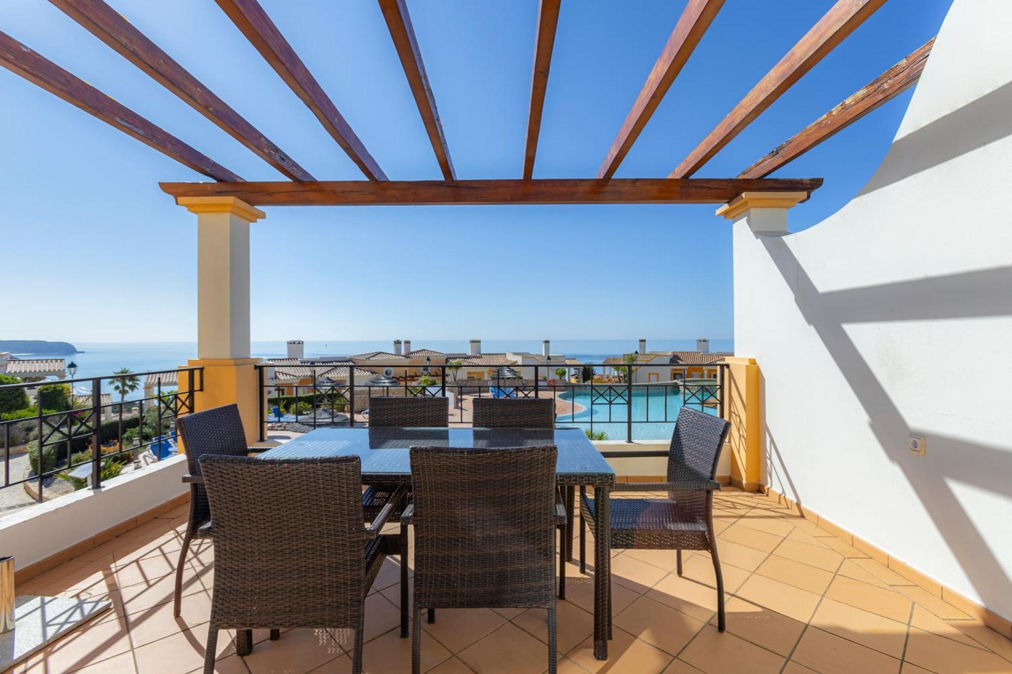 The View - Santo Antonio Villas, Golf & Spa Salema Exteriör bild