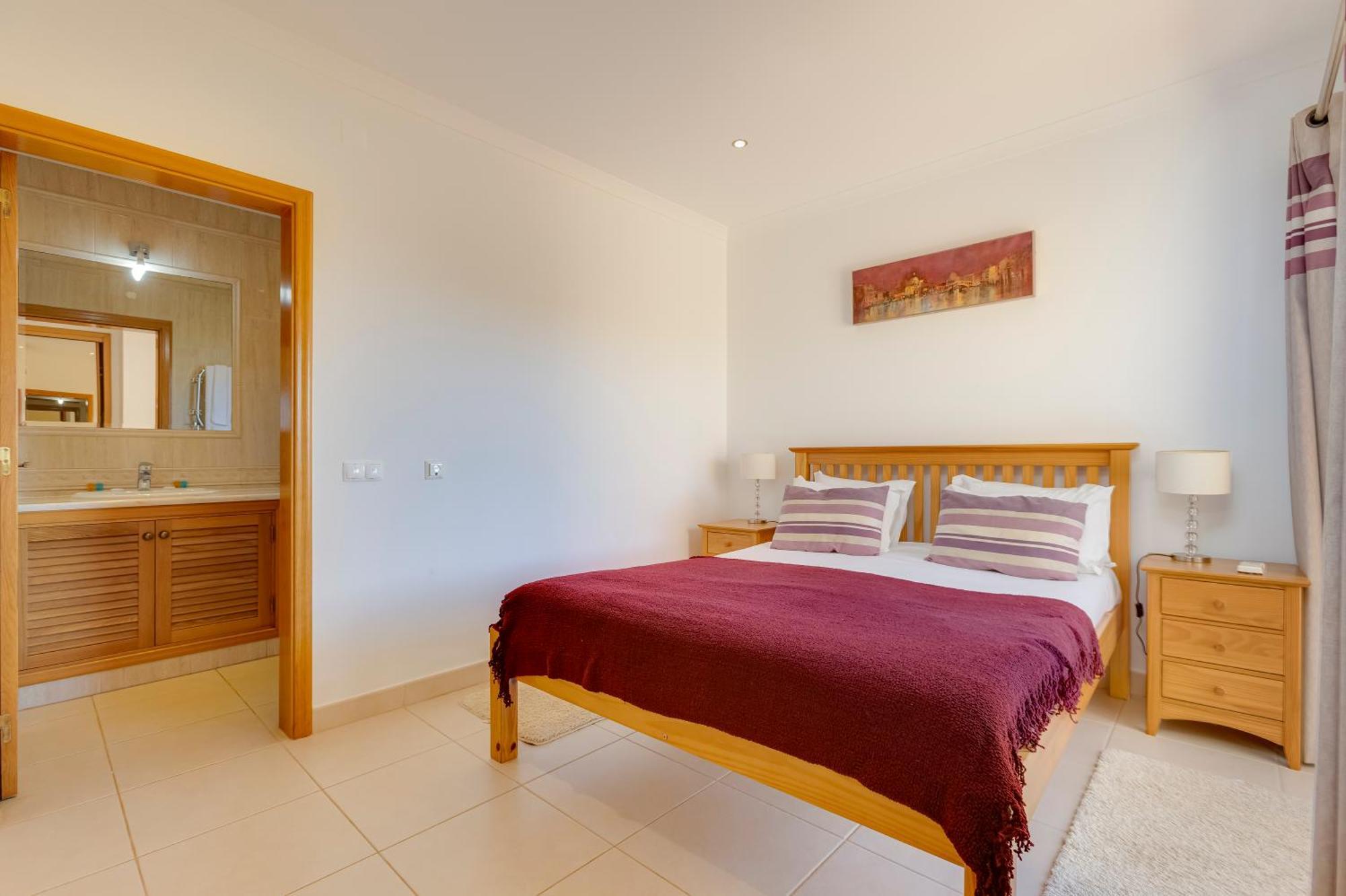 The View - Santo Antonio Villas, Golf & Spa Salema Exteriör bild